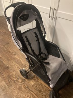 Kolcraft Cloud Lightweight Stroller With Recline, Canopy, Storage Bin - Fairly Compact