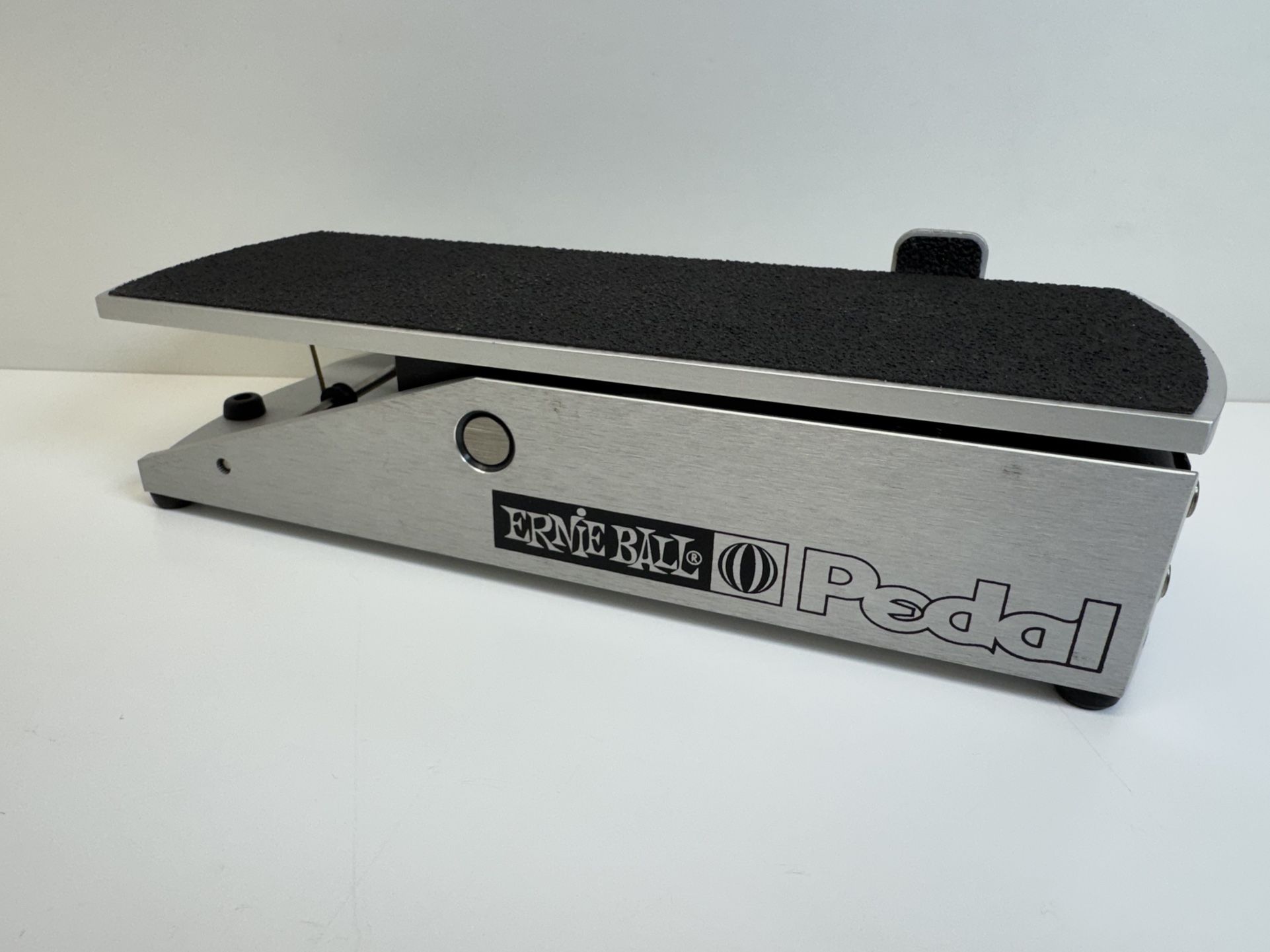 Ernie Ball 6165 500K Stereo Volume / Pan Guitar Pedal (Like New)