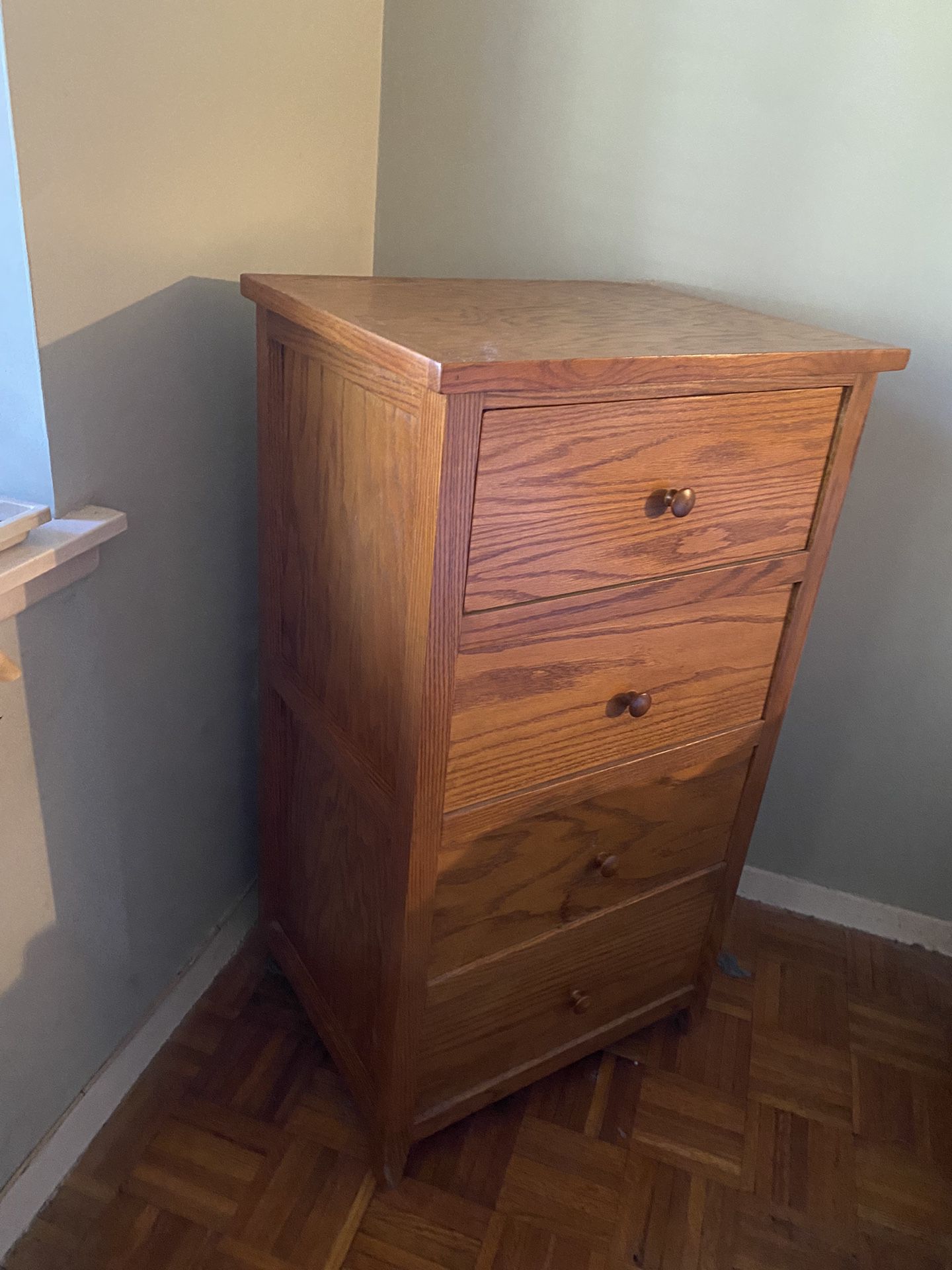 Matching Amish Pine Nightstand And Dresser Bedroom Set 