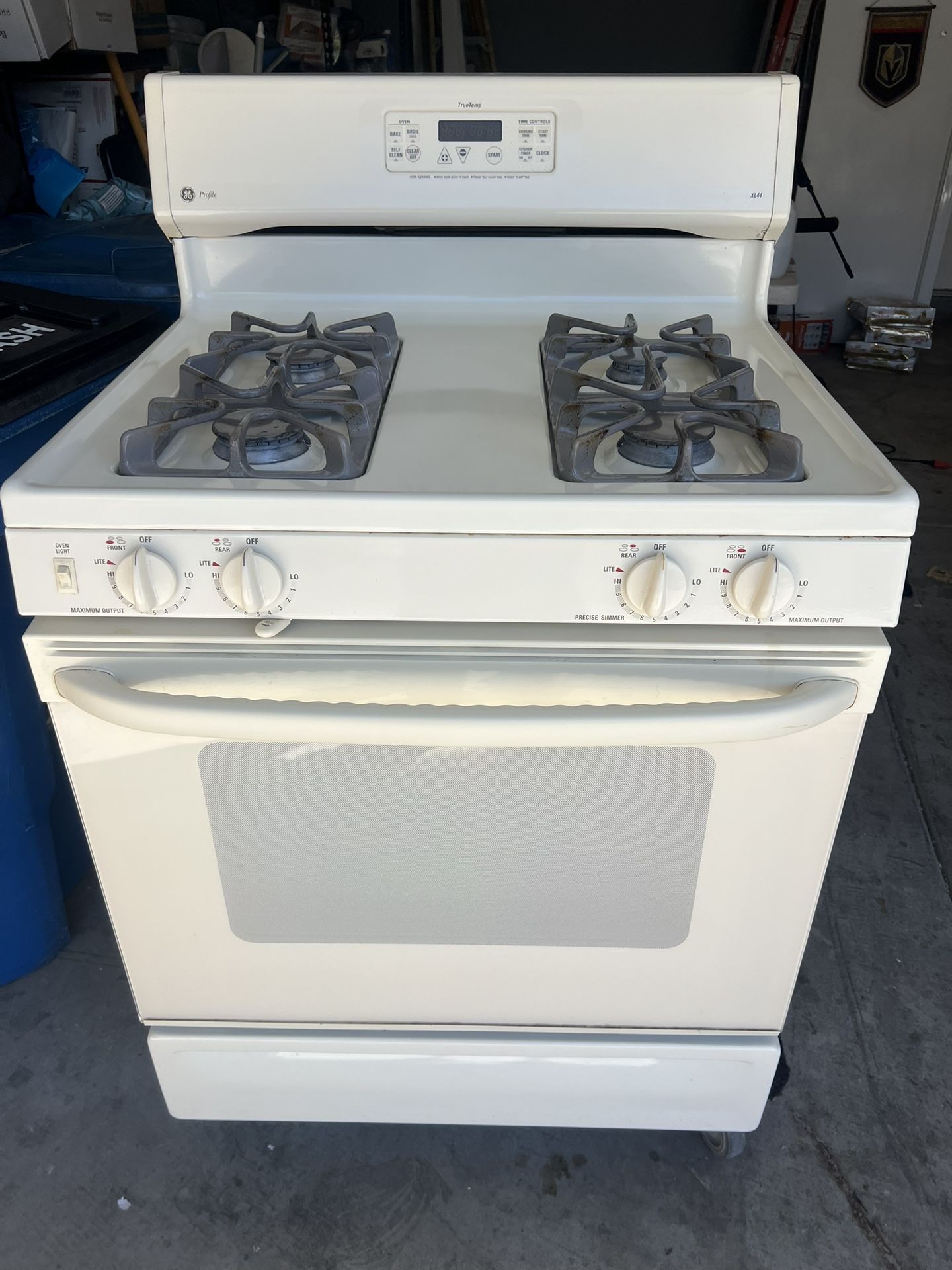 Off White Gas Stove Range