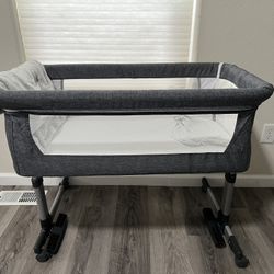 Bella Baby Bassinet