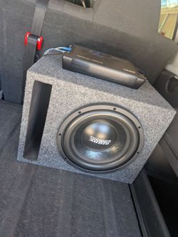 10 inch Sub with a 1'500 watt amp