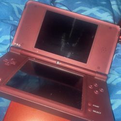 Nintendo DSI XL