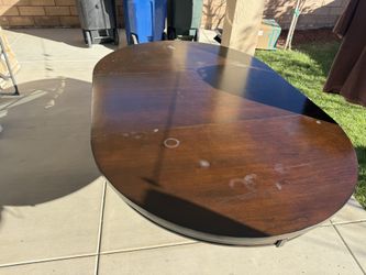 Dine Table With 4 Weary Chairs