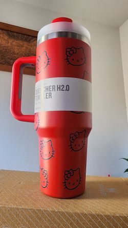 Stanley Cup Hello Kitty 