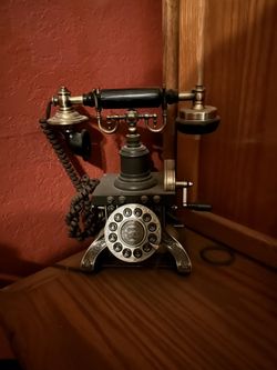 Antique Rotary Style Telephone