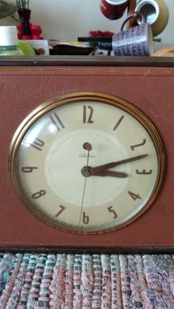 Vintage 1950s alarm clock complete working condition 👌
