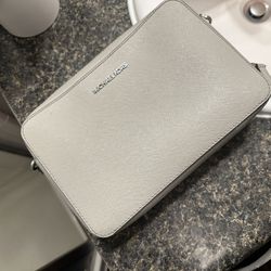Michael Kors Cross Body Bag 
