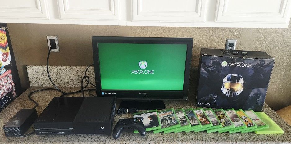Complete in box XBOX ONE with tons of Games for Cheap!!