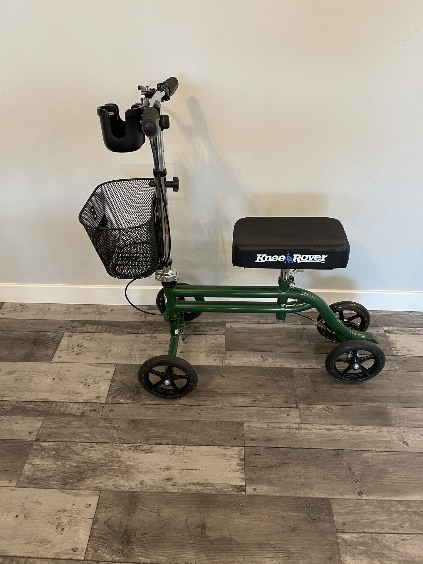 Knee Scooter / Saver Made By Knee Rover In Like New Condition With Basket , Water Bottle And Cell Phone Holder
