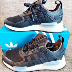 Size 6 Women's / 5 Men's - Brand New Adidas NMD_V3 Shoes 