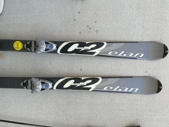 Elan snow skis