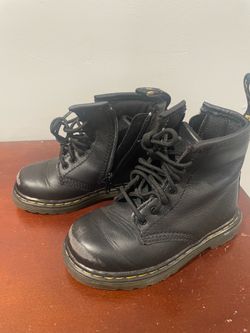 Dr Martin boots