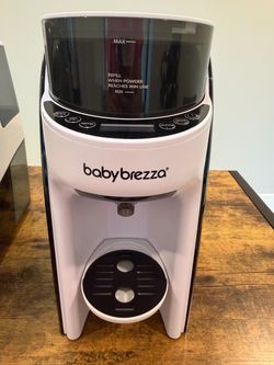 Baby Brezza Formula Pro Advanced – Excellent Condition
