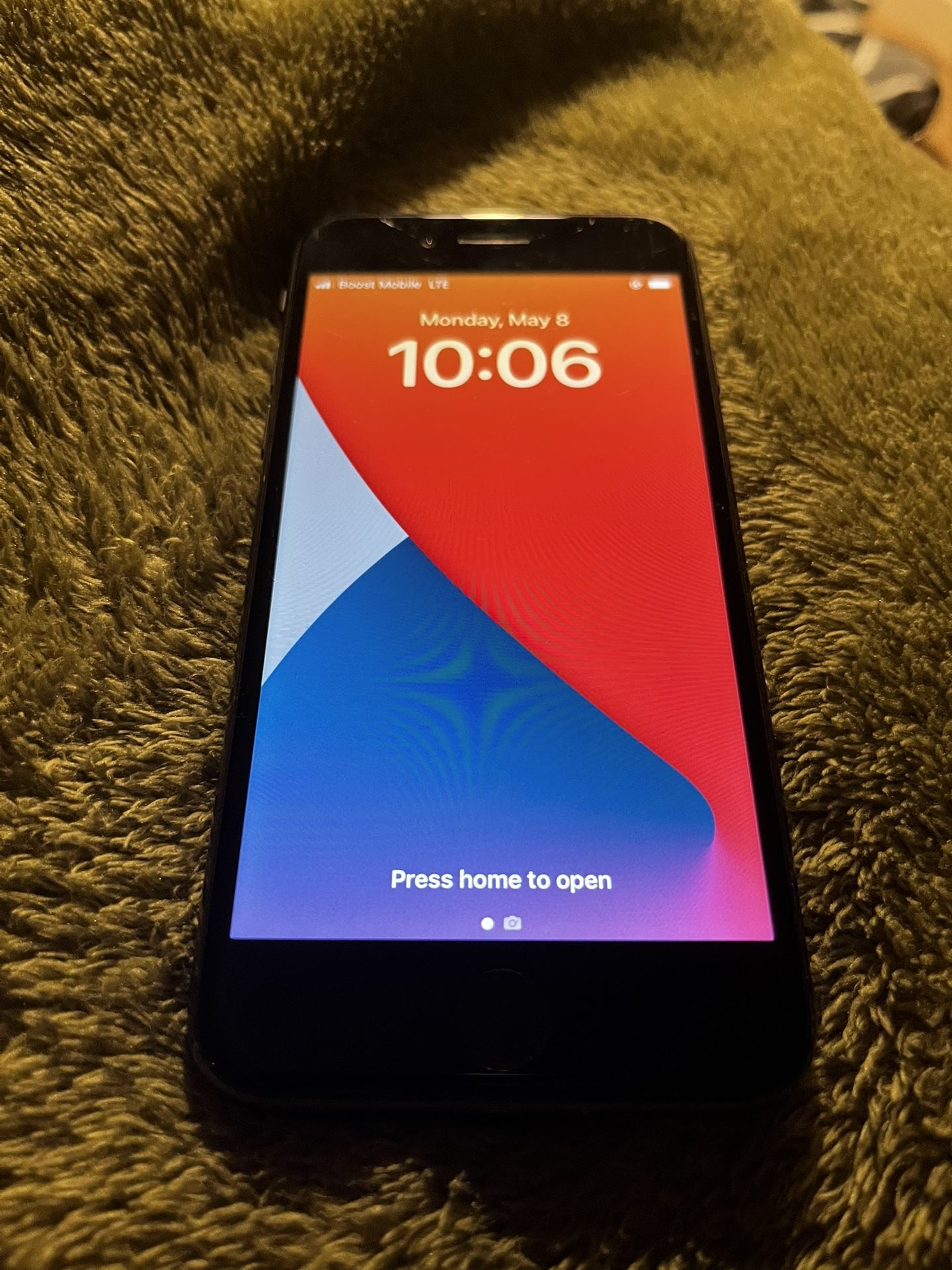 iPhone 8
