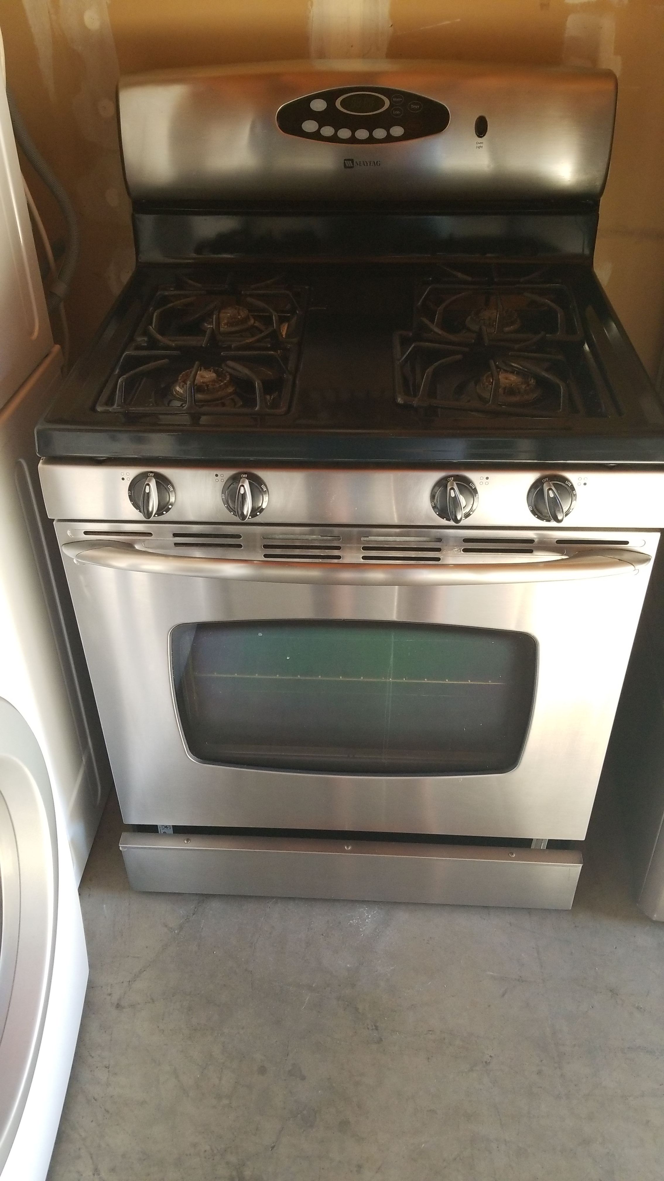 Estufa 4 quemadores de gas marca Maytag 3 meses de garantía delivery e instalación