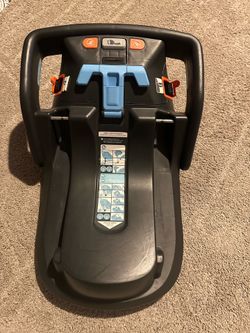 Uppa Baby Mesa car seat base