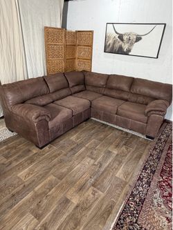 2 pc sofa sectional good condition $300 delivery available $20!!!