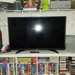 Toshiba 45 Inch Television With Roku 