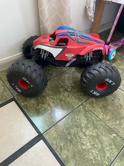 Monster jam truck