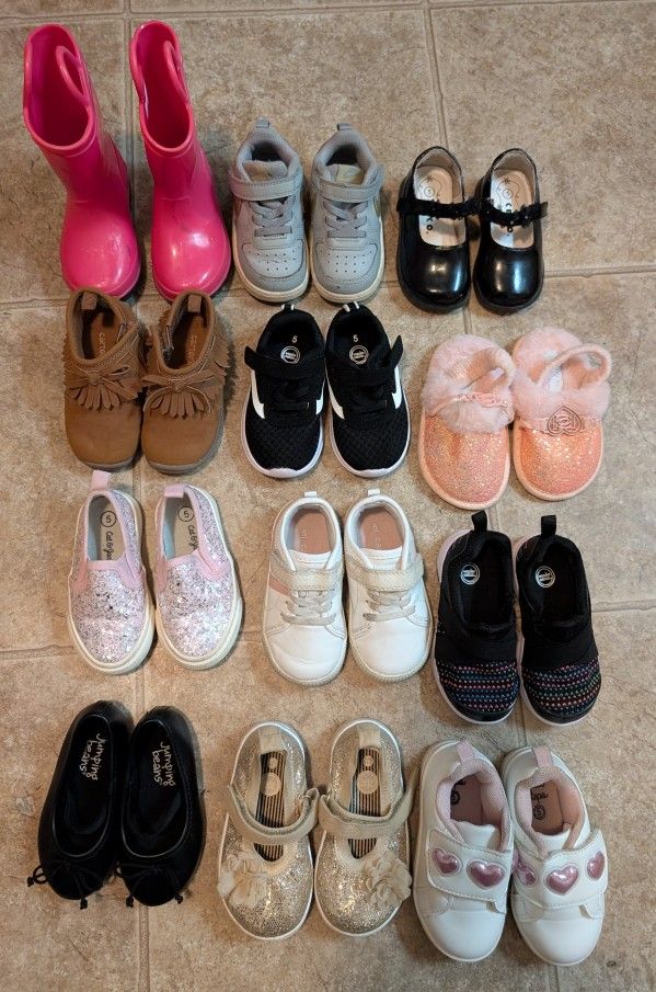 Baby Shoes Lot Of 12 In Size 5