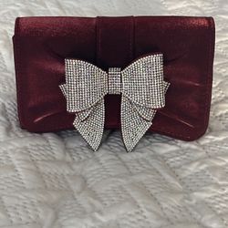 Nina Shoes Etta Bordeaux Metallic Clutch