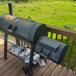 Char Griller  Smoker And Grill
