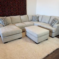 New Cream U shape sectional w Reversible Chaise- Delivery available