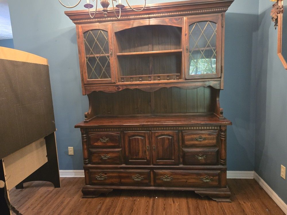 BUFFET AND HUTCH