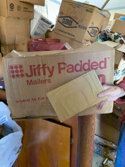 Padded mailing bags