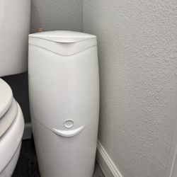 Diaper Genie 