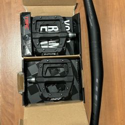 Raceface Pedals & Trail One Aluminum Mtb Bars