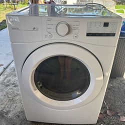 2020 LG Washer And Gas Dryer ** READ DESCRIPTION **