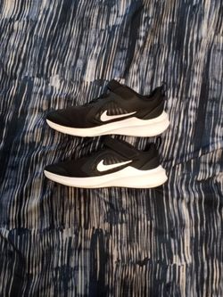 Size 2y Nikes
