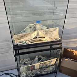2 Fish Tanks + Stand - Good Condition