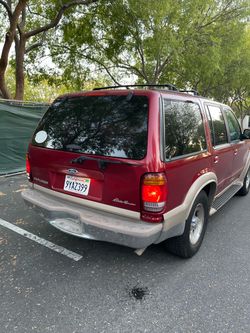 1999 Ford Explorer