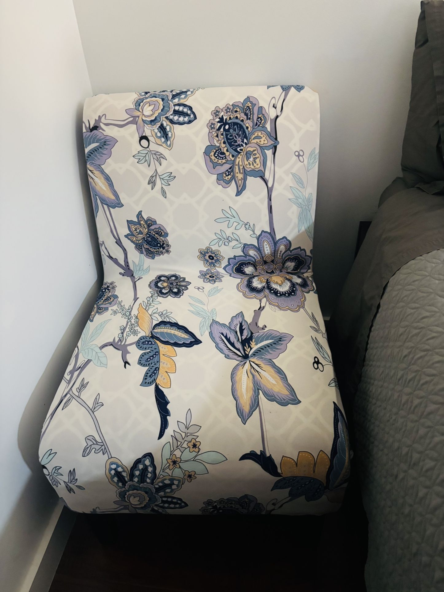 Armless Accent Chair