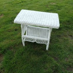 Beautiful Wicker Side Table