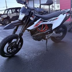 2020 KTM SMC 690 R
