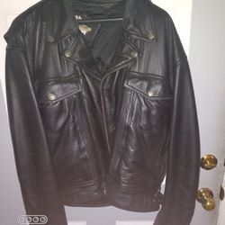 Harley Davidson Leather Jacket...large 