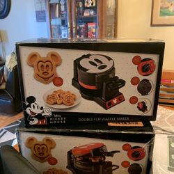 Mickey waffle Maker 