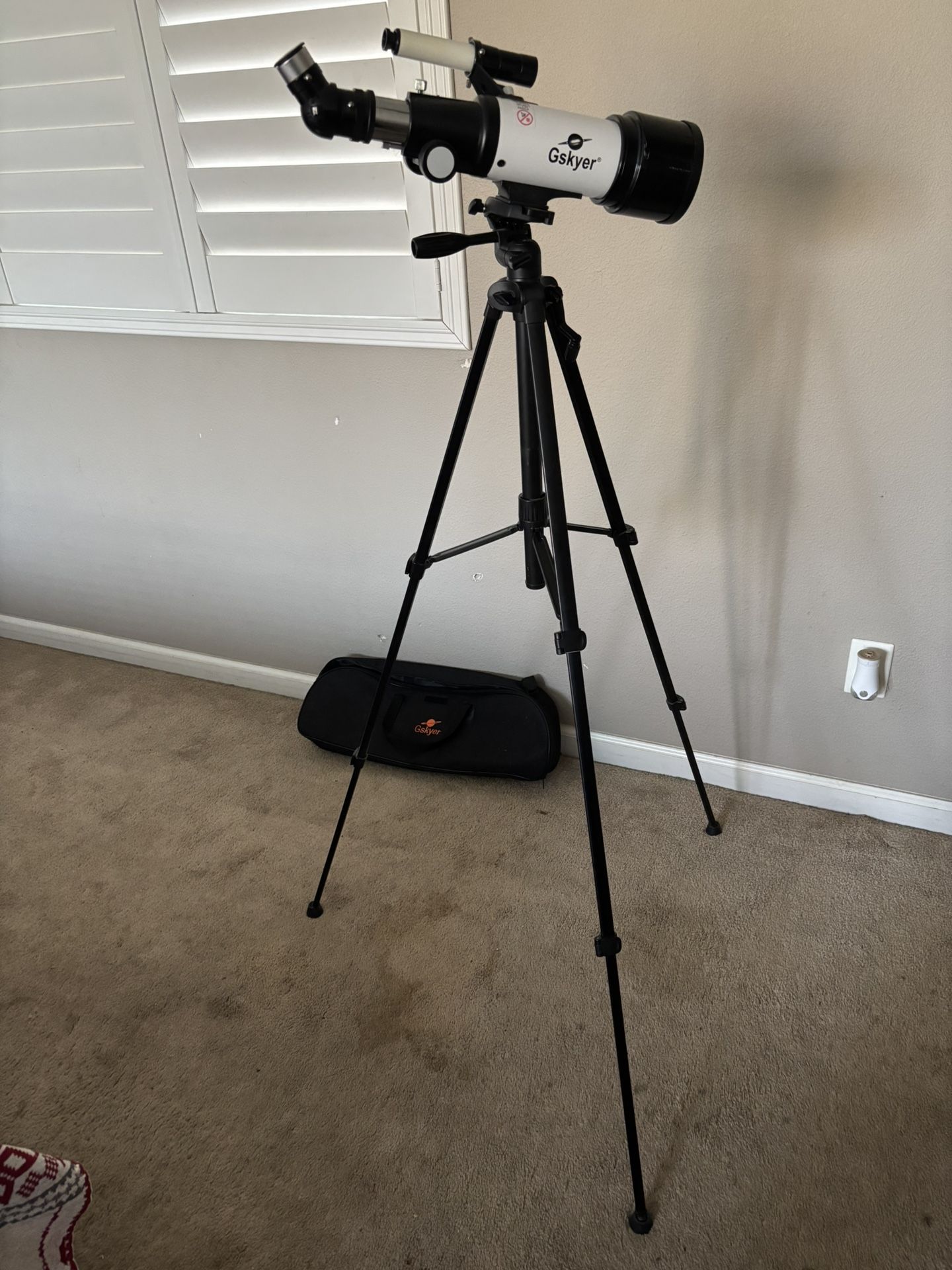Gskyer Refractor Telescope + Tripod + Carrying Case – Excellent Condition