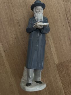 Lladro Rabbi