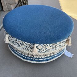 Attorney / Ottoman 