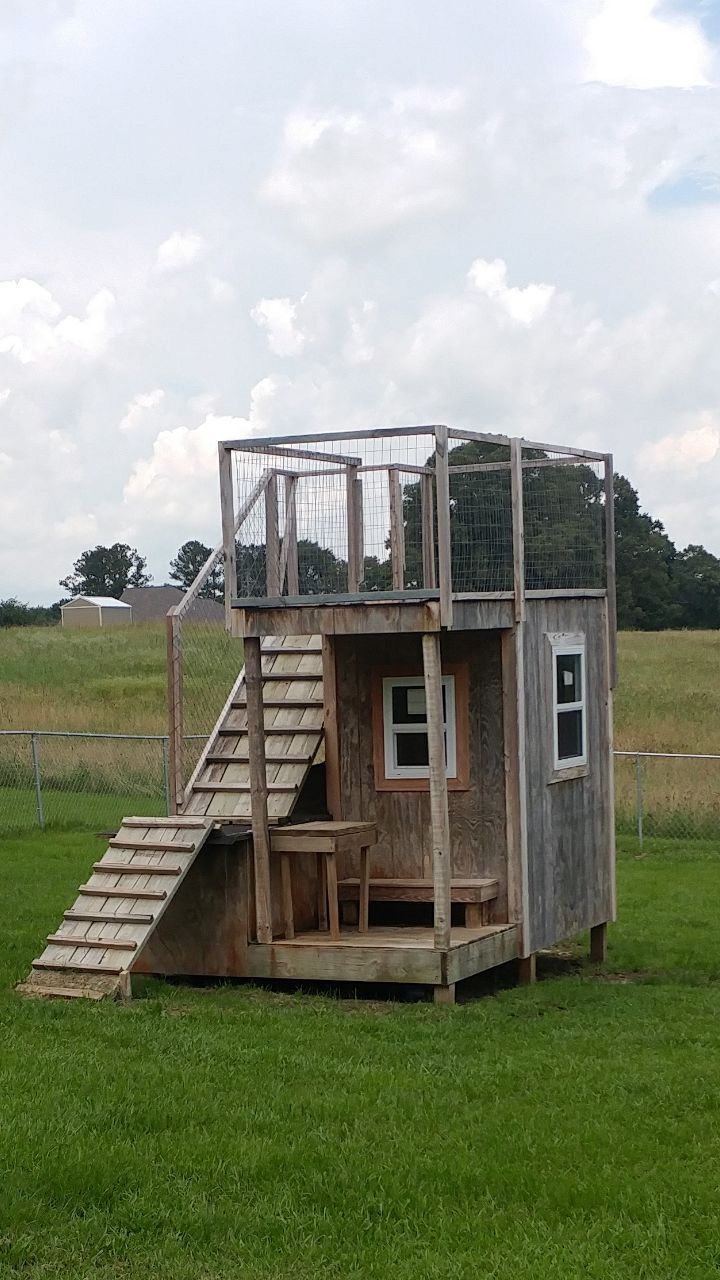 Goat house - chicken coop