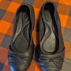 Born - Women's Brin Bow Flats - Size 8