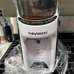 Baby Brezza Formula Dispenser 