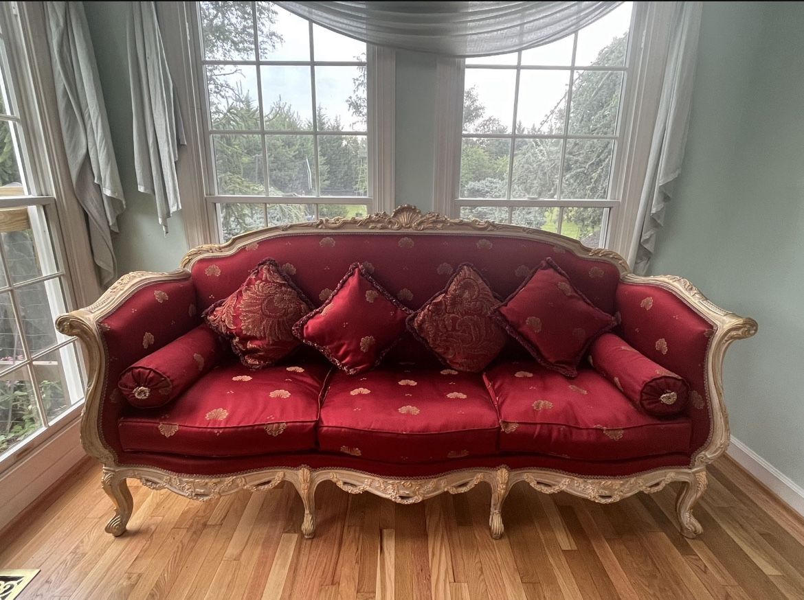 Red and Gold Victorian Sofa Set
