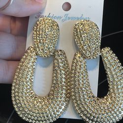 Gold Dangly Earring NWT