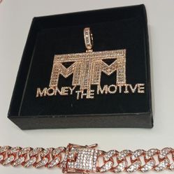 New 30 Inch Rose Gold Chain W/Pendant 